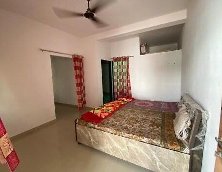 Unity Homestay Garudeshwar Екстер'єр фото